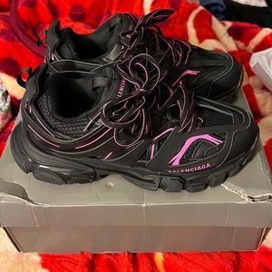 Balenciaga track